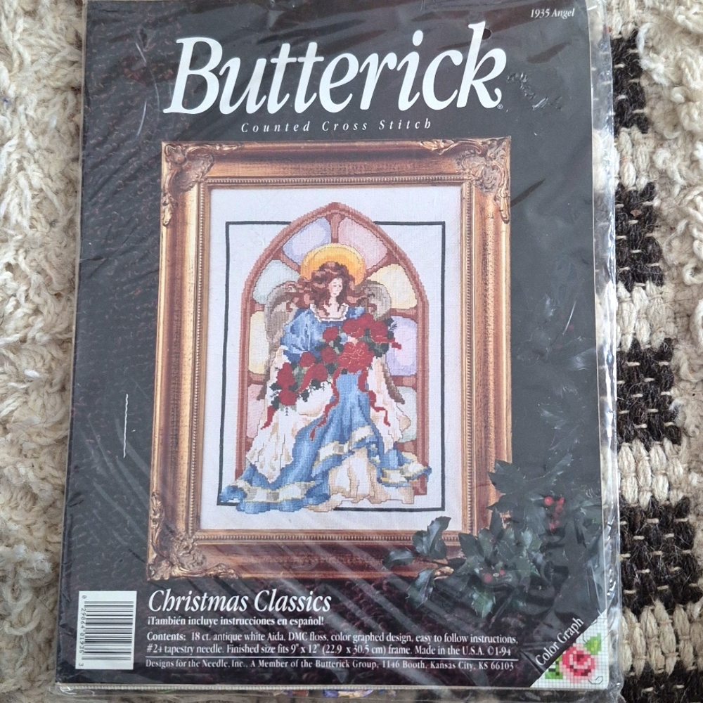 Butterick Christmas Classics Counted Cross Stitch Kit